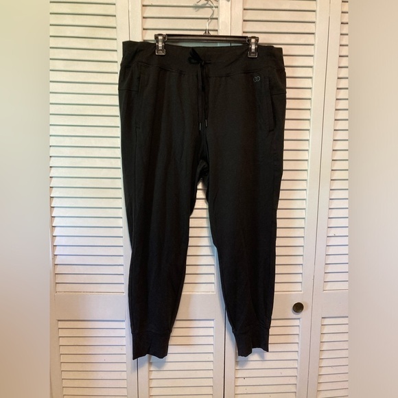 Calia By Carrie Underwood Black Drawstring Joggers Size XXL - Picture 2 of 9
